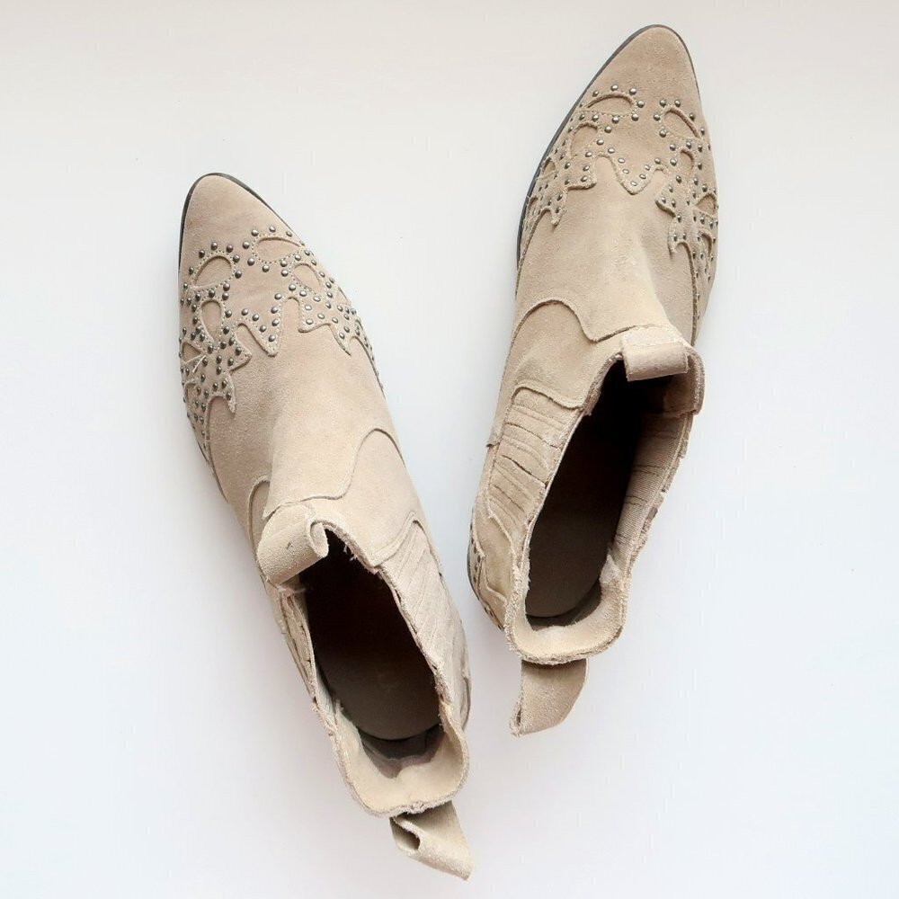 Matisse x Amuse Society Beige Suede Leather Studded Western Ankle Boots Booties - Picture 15 of 16